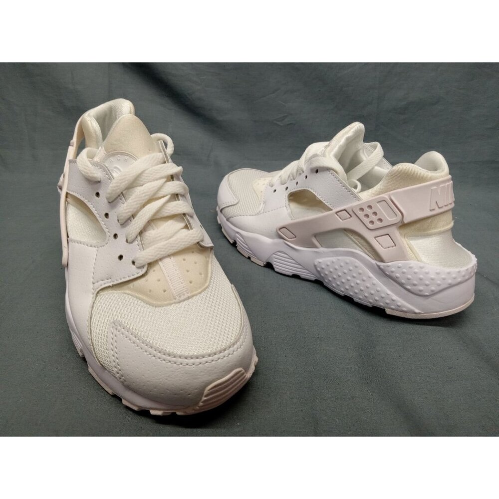 Nike Girls Air Huarache Run (GS) Sneakers Mesh White Platinum Size 5Y NEW NO BOX